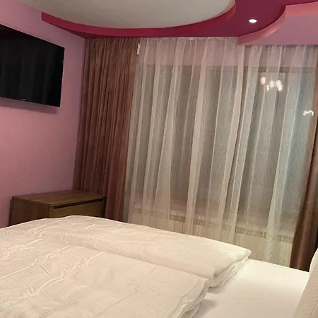 Eda Aparts ديفين